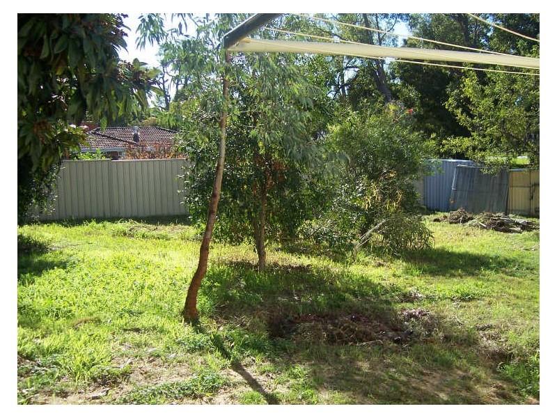 24 Malvolio Road, Coolbellup WA 6163