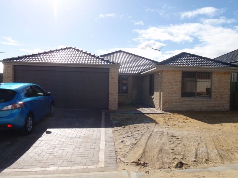 19 Halstead Turn, Wellard WA 6170