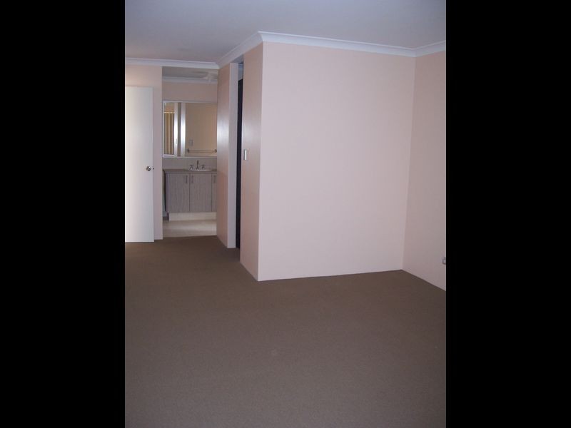19 Halstead Turn, Wellard WA 6170