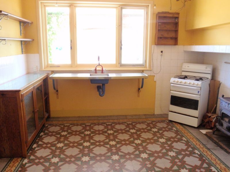 111 Rockingham Road, Spearwood WA 6163