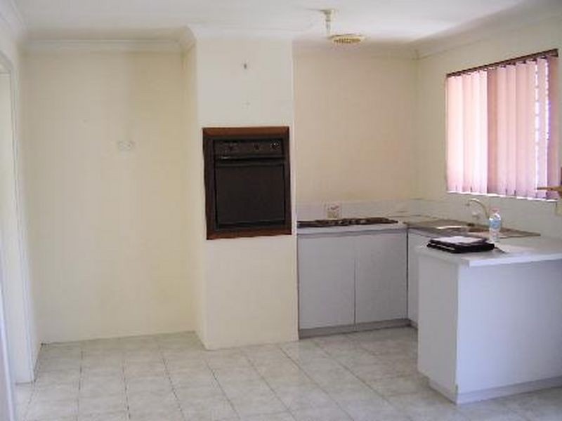 9 Robbins Retreat, Leda WA 6170