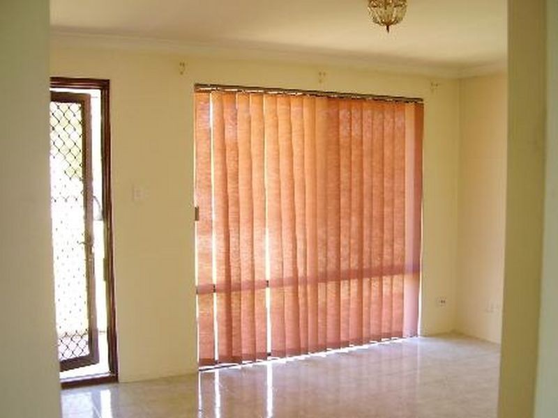 9 Robbins Retreat, Leda WA 6170