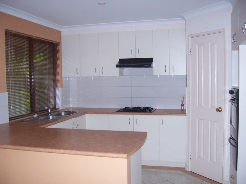 1 / 14a Zlinya Crescent, Spearwood WA 6163