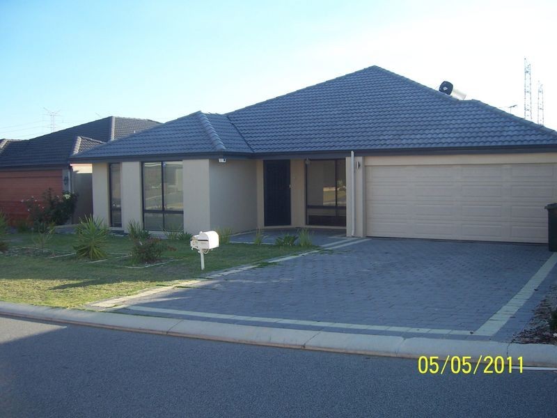4 Coralgum Green, South Lake WA 6164