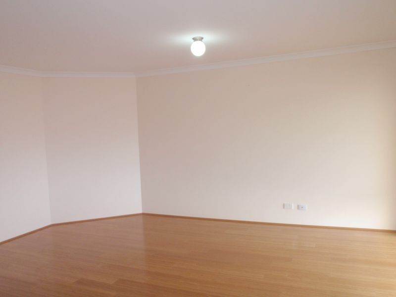 4 Coralgum Green, South Lake WA 6164