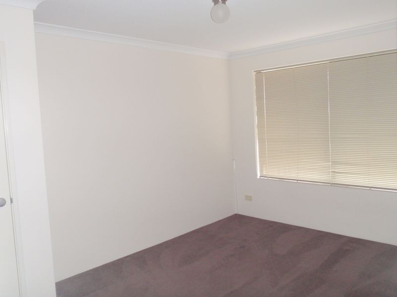 4 Coralgum Green, South Lake WA 6164