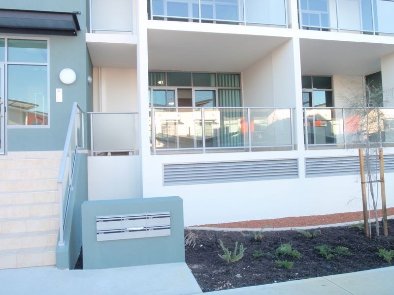 31/30 Malata Crescent, Success WA 6164