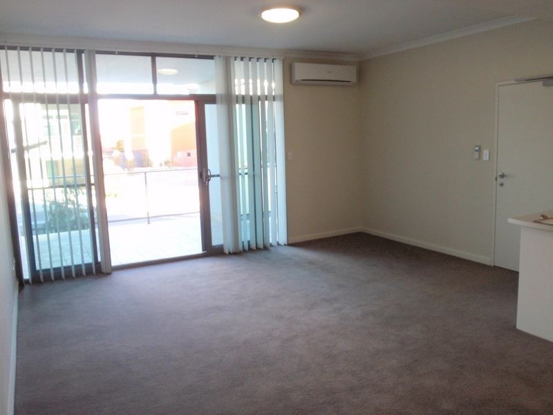 31/30 Malata Crescent, Success WA 6164