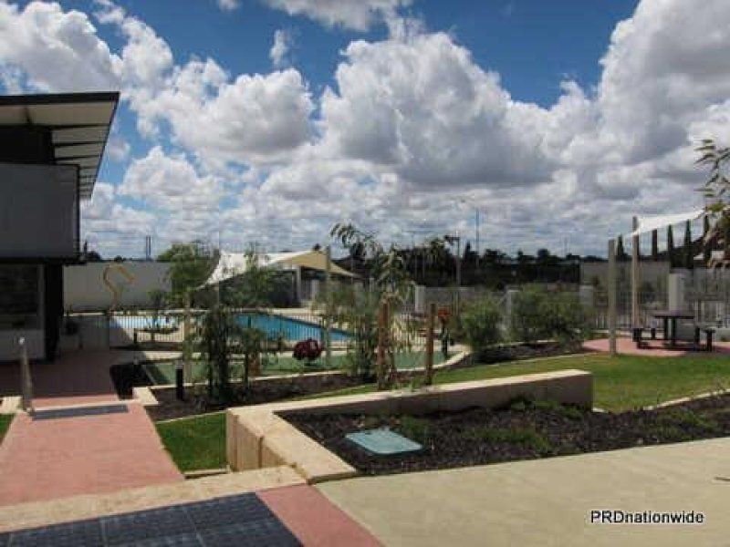 31/30 Malata Crescent, Success WA 6164