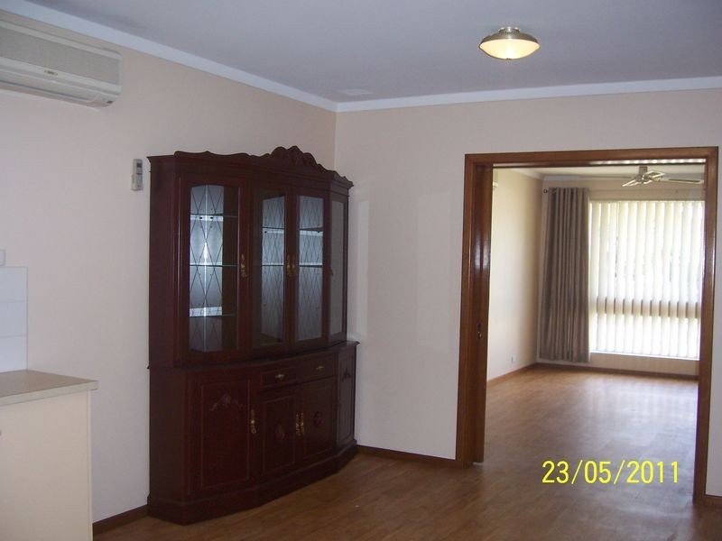 11 Sussex Street, Spearwood WA 6163