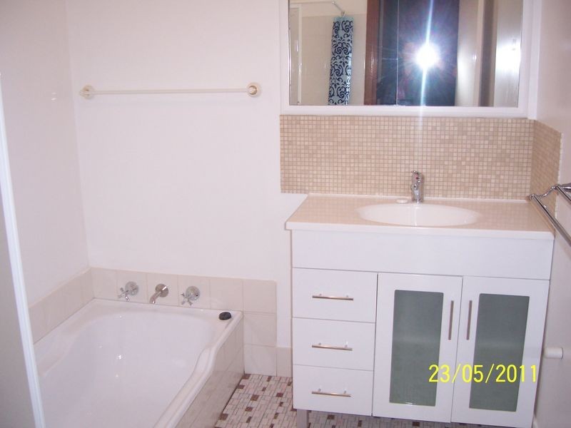 11 Sussex Street, Spearwood WA 6163