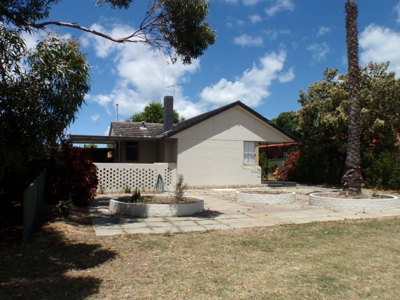 37 Ferdinand Crescent, Coolbellup WA 6163