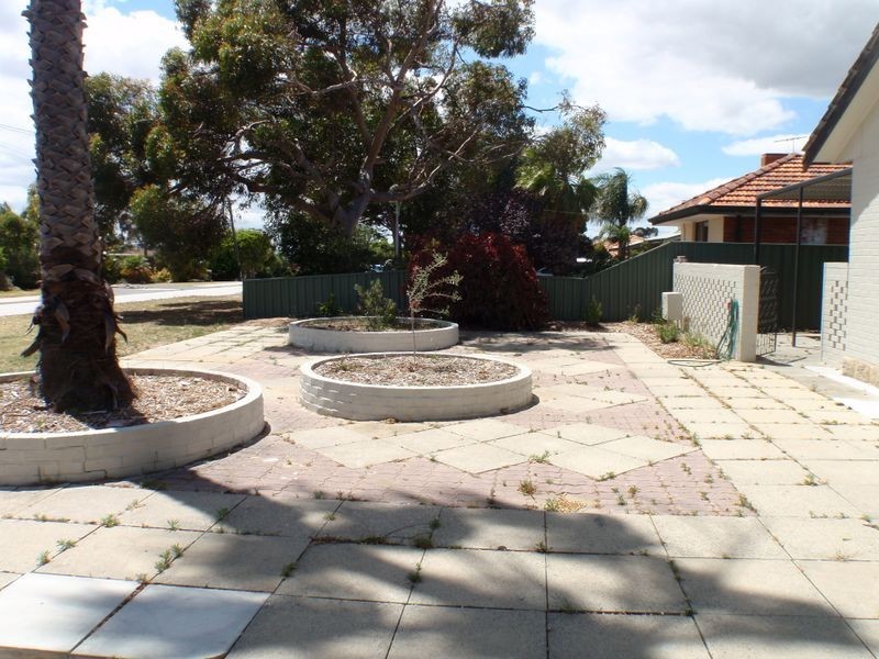 37 Ferdinand Crescent, Coolbellup WA 6163