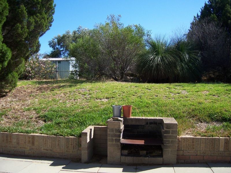 16 Nineham  Avenue, Spearwood WA 6163