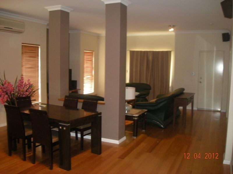 27 Harmony Avenue, Atwell WA 6164