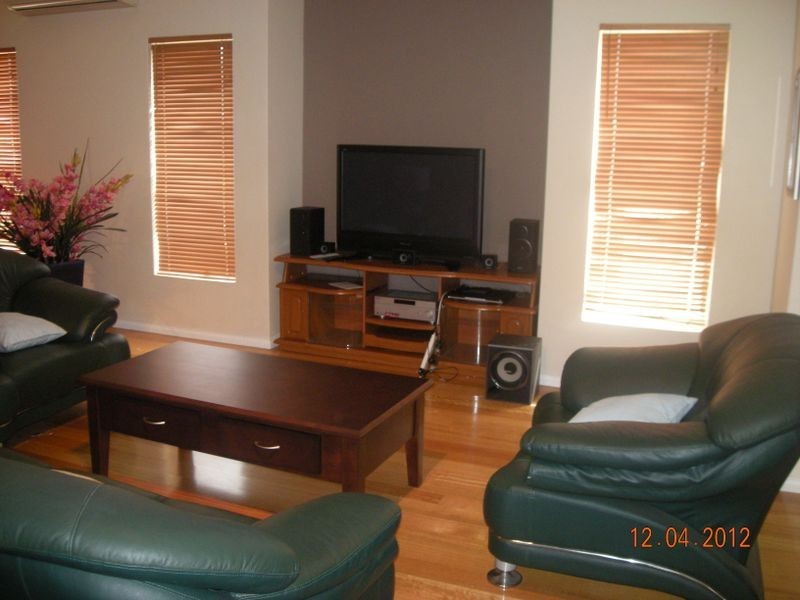 27 Harmony Avenue, Atwell WA 6164