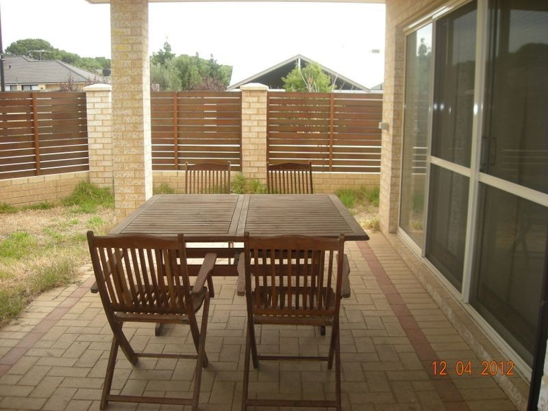 27 Harmony Avenue, Atwell WA 6164