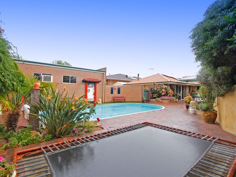 38 Skeahan Street, Spearwood WA 6163