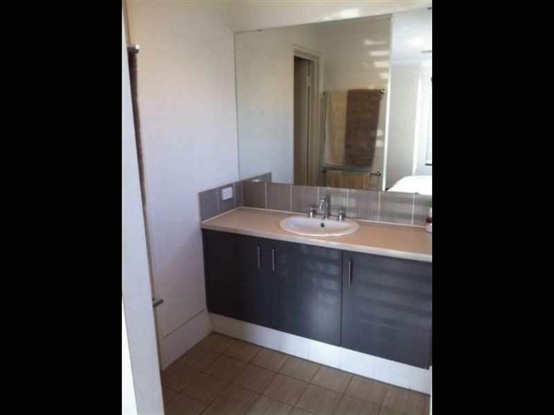 1 Philadelphia Parade, Canning Vale WA 6155