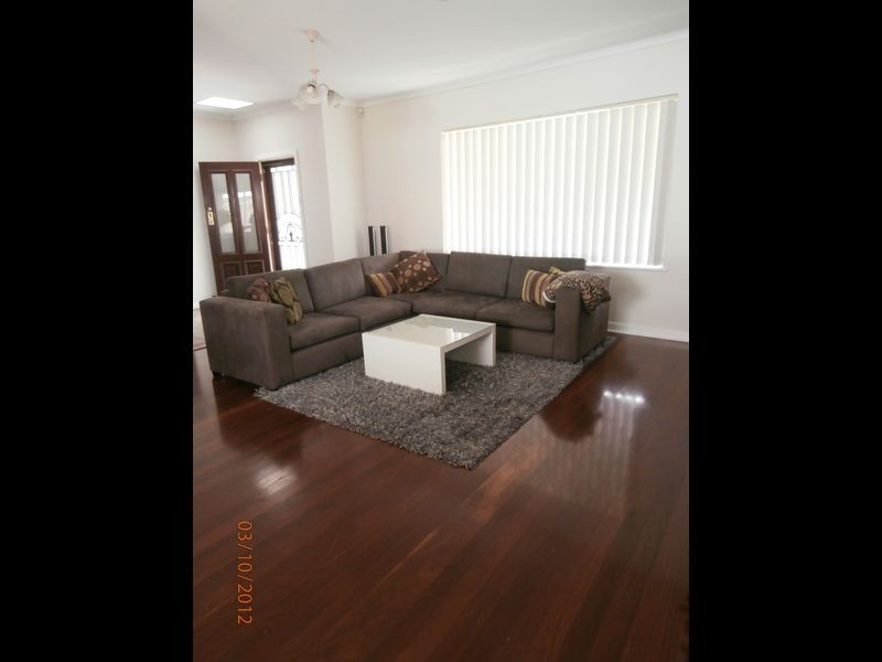 86 Rome Road, Melville WA 6156