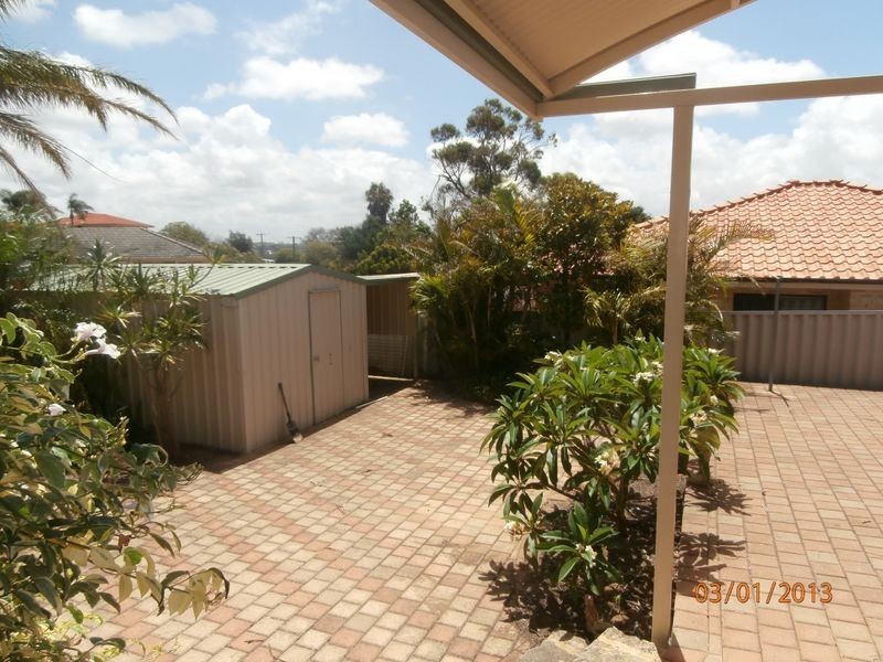 25 Duchart Way, Coogee WA 6166