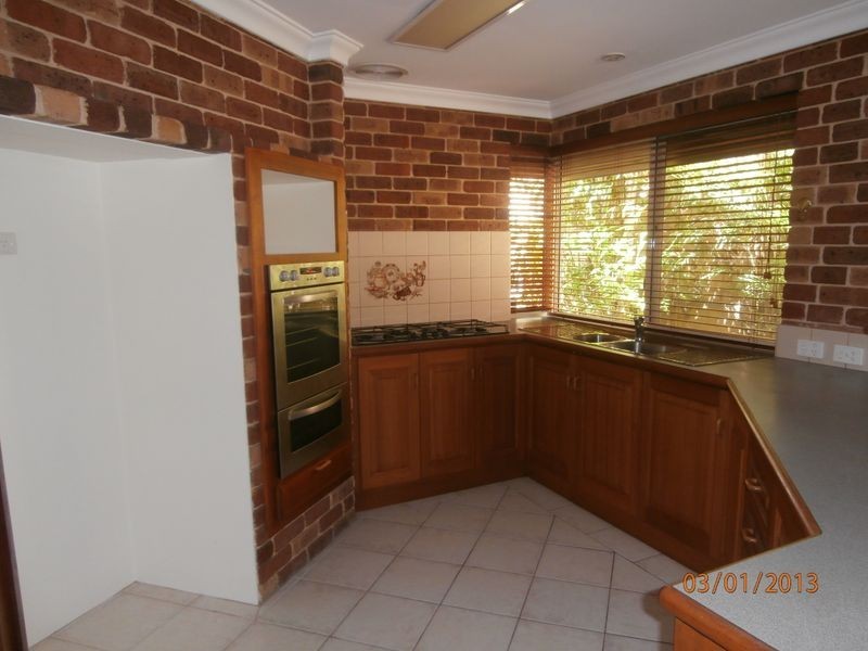25 Duchart Way, Coogee WA 6166