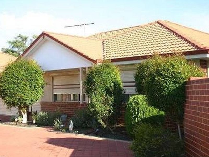 2 / 32 Frederick Road, Hamilton Hill WA 6163