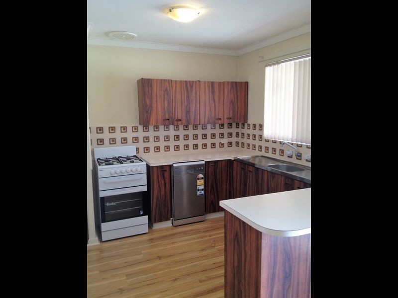 8 Ricketts Way, Rockingham WA 6168