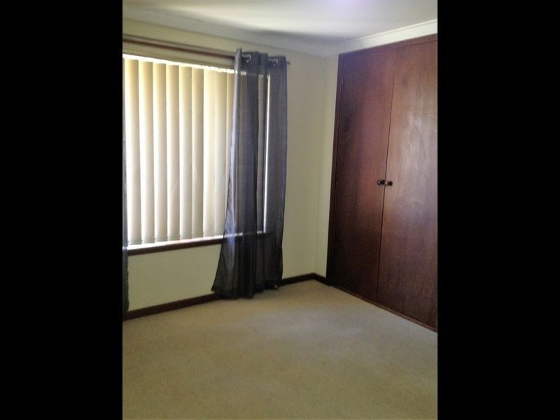 8 Ricketts Way, Rockingham WA 6168