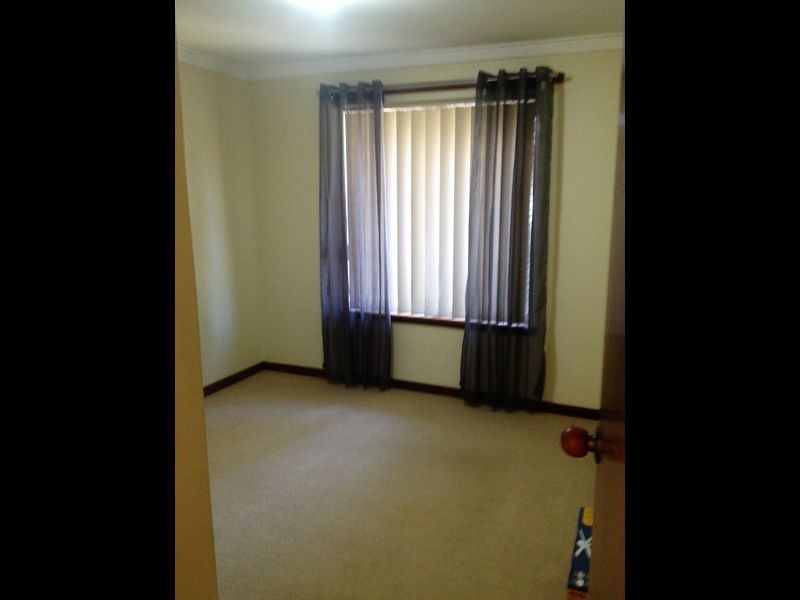 8 Ricketts Way, Rockingham WA 6168