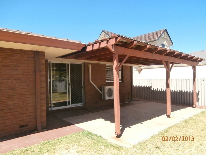 8 Ricketts Way, Rockingham WA 6168