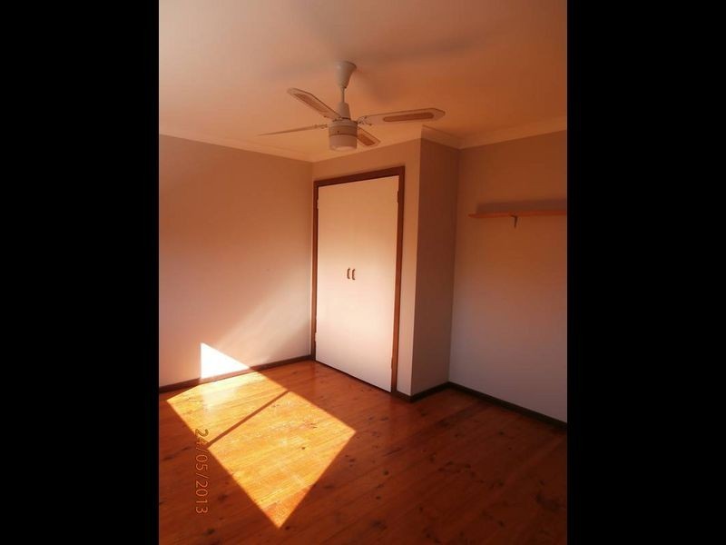 35 Fairbairn Road, Coogee WA 6166