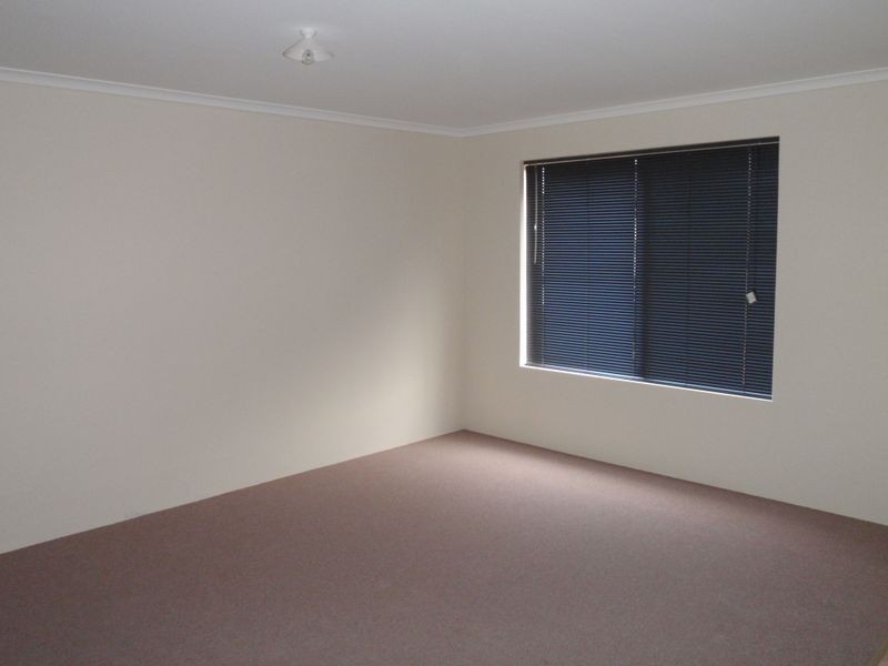 4 / 44 Sawle Road, Hamilton Hill WA 6163