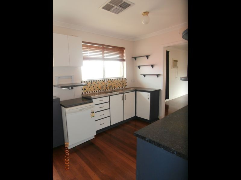 33 Freeth Road, Spearwood WA 6163