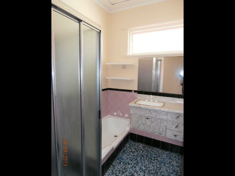 27 Ethelwyn Street, Hilton WA 6163