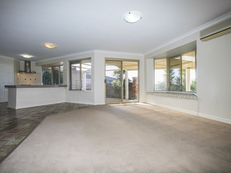 32 Motril Avenue, Coogee WA 6166