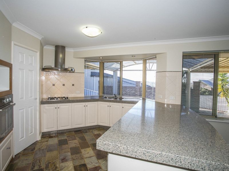 32 Motril Avenue, Coogee WA 6166