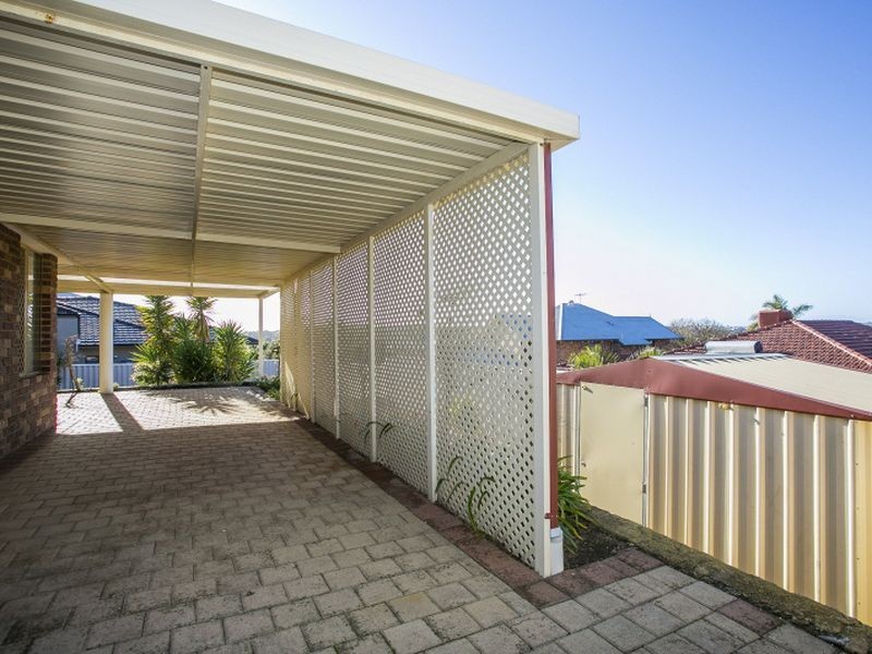 32 Motril Avenue, Coogee WA 6166