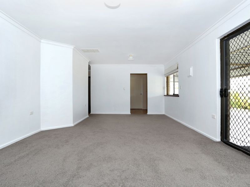 19 Honeysett Court, Hamilton Hill WA 6163