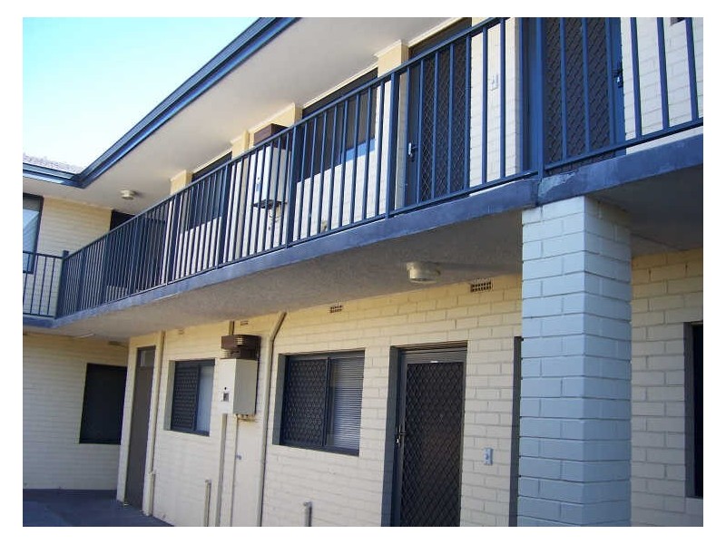 15 / 30 Lorraine Place, Hamilton Hill WA 6163