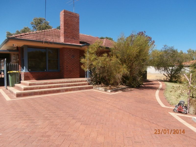 19 Radney Street, Willagee WA 6156