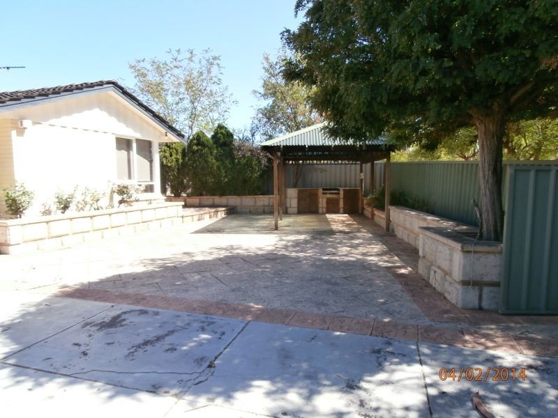 24 Mandala Crescent, Bateman WA 6150