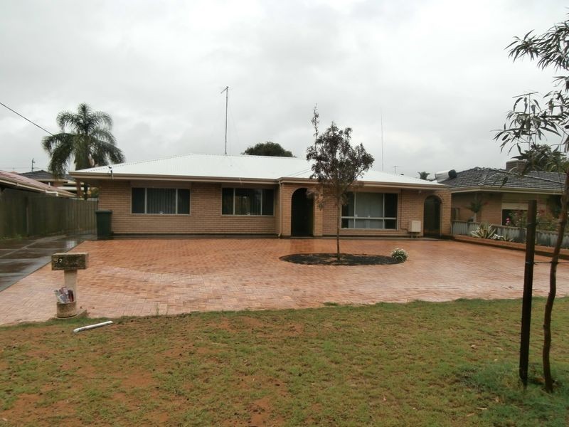 52 Sussex Street, Spearwood WA 6163
