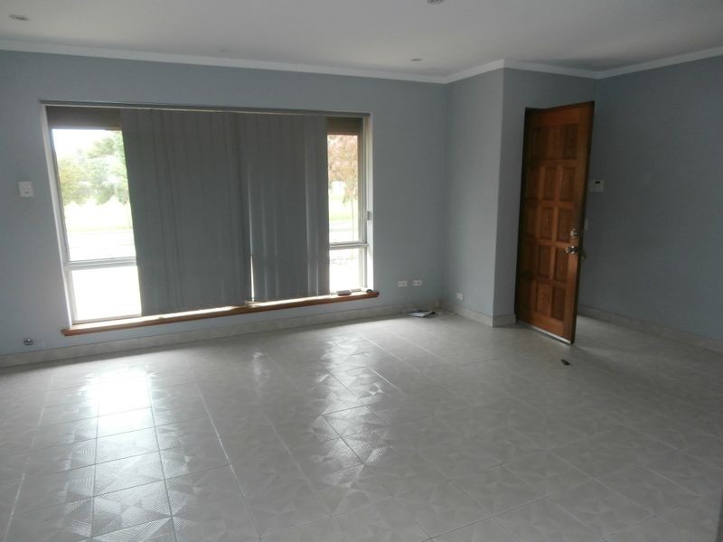 52 Sussex Street, Spearwood WA 6163