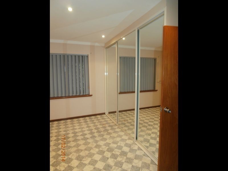 52 Sussex Street, Spearwood WA 6163