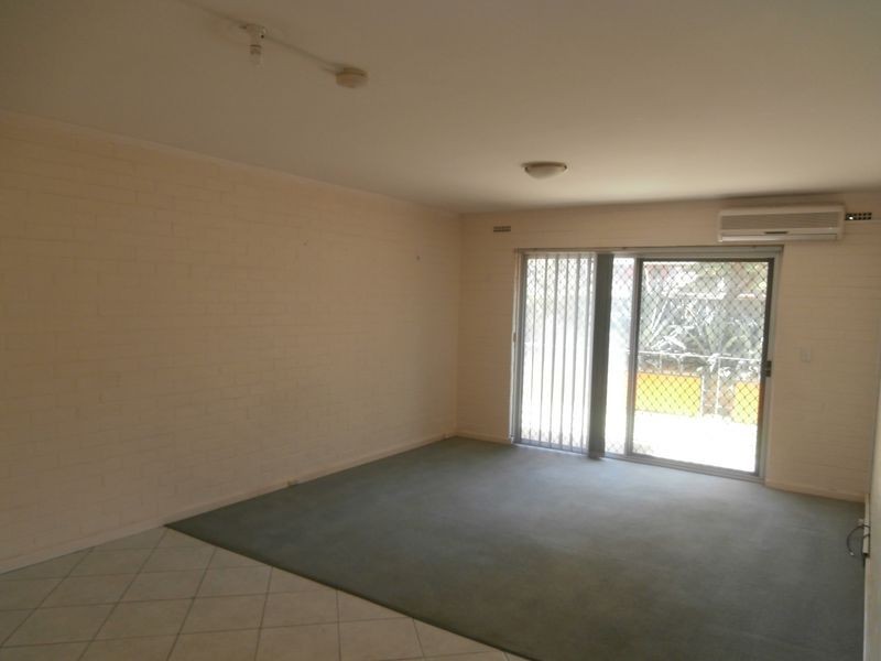 8 83    Phoenix Road, Spearwood WA 6163