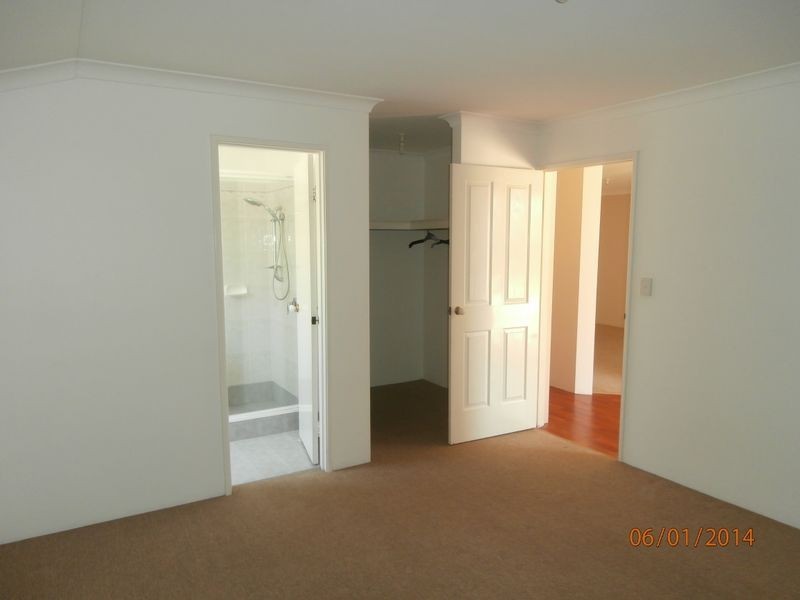 8 Ellery Court, Success WA 6164