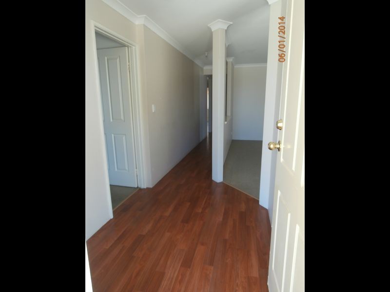 8 Ellery Court, Success WA 6164