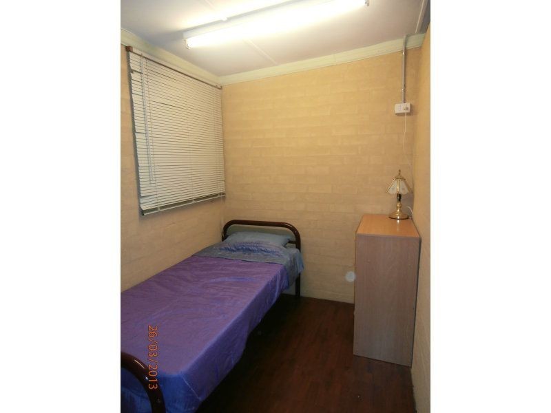 29 Fenton Way, Hamilton Hill WA 6163