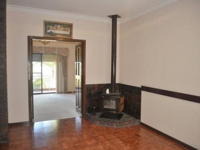 112 Phoenix Road, Hamilton Hill WA 6163